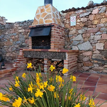 펜션 La Casa Del Buho Santa Maria la Real de Nieva